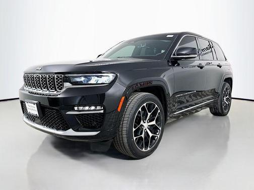 2023 Jeep Grand Cherokee Summit