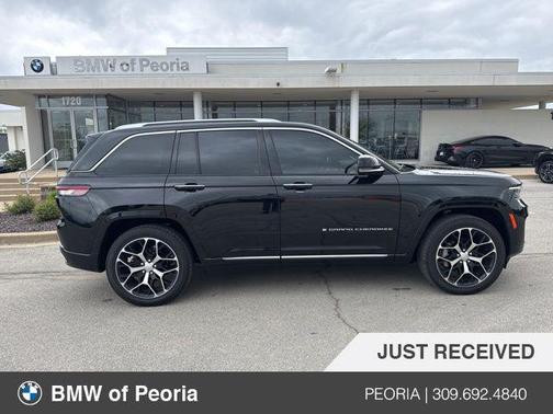 2023 Jeep Grand Cherokee Summit