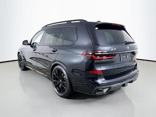 Black Sapphire Metallic 2026 BMW X7 xDrive40i