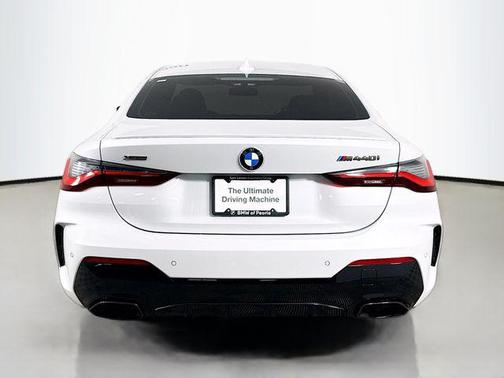Mineral White Metallic 2021 BMW M440 i xDrive