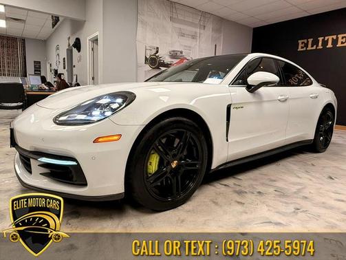 2018 Porsche Panamera 4