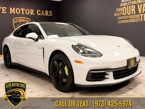 2018 Porsche Panamera 4