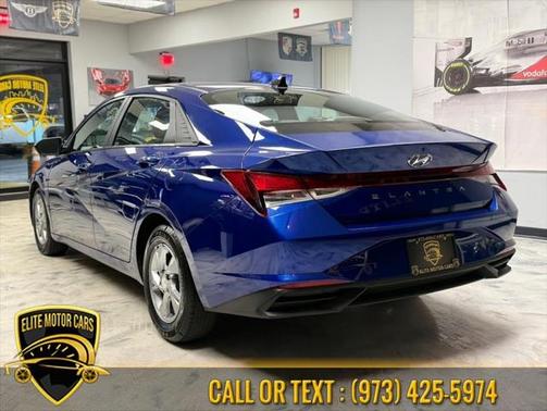 2021 Hyundai ELANTRA SE
