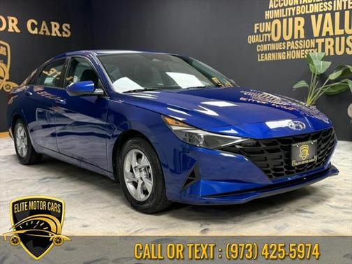 2021 Hyundai ELANTRA SE