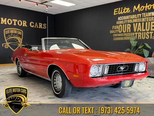 1972 Ford Mustang Base