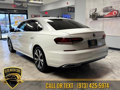 2022 Volkswagen Passat 2.0T SE