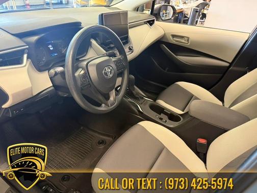 Classic Silver Metallic 2024 Toyota Corolla LE