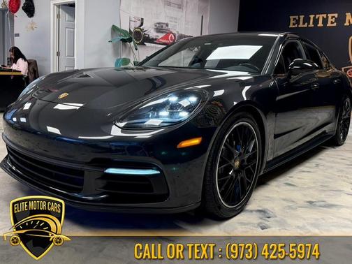 2019 Porsche Panamera 4