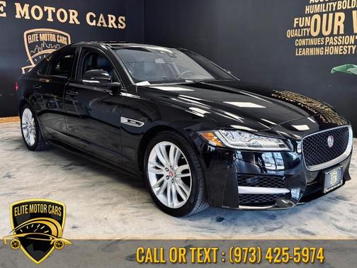 Black Berry 2017 Jaguar XF 35t R-Sport