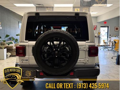 Bright White Clearcoat 2024 Jeep Wrangler 4xe Sahara