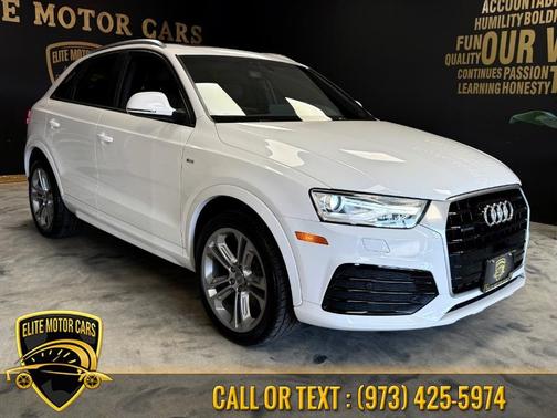Cortina White 2018 Audi Q3 2.0T Sport Premium