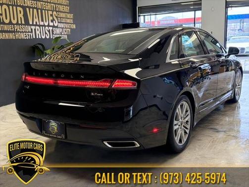 2016 Lincoln MKZ Base