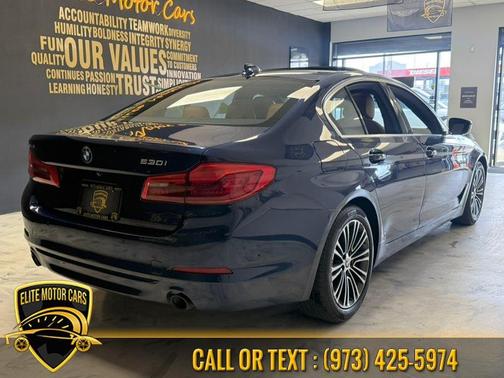 Bluestone Metallic 2019 BMW 530 xDrive