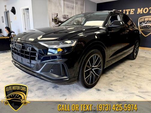 Orca Black Metallic 2020 Audi Q8 55 Premium Plus