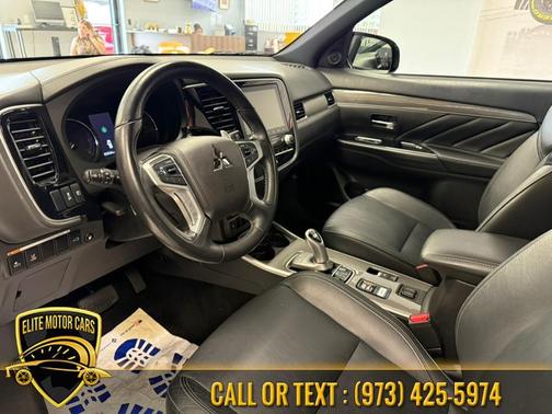 2022 Mitsubishi Outlander PHEV SEL