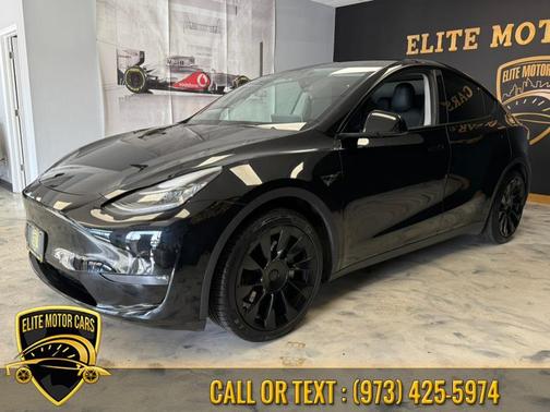 2022 Tesla Model Y Long Range Dual Motor All-Wheel Drive