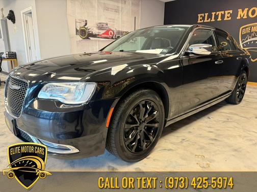 2018 Chrysler 300 Limited