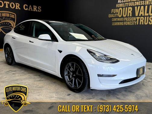 2021 Tesla Model 3 Standard Range Plus