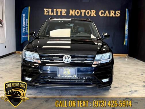 Deep Black Pearl 2021 Volkswagen Tiguan 2.0T SE R-Line Black 4MOTION