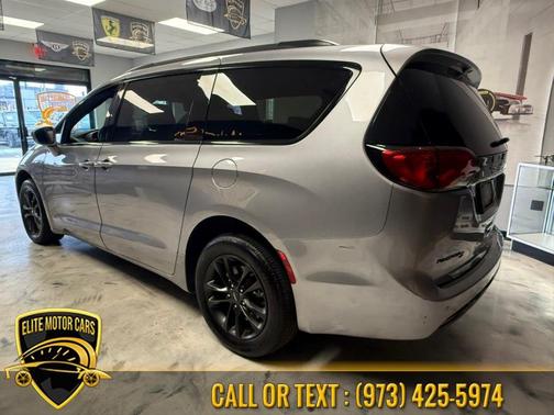 2020 Chrysler Pacifica L