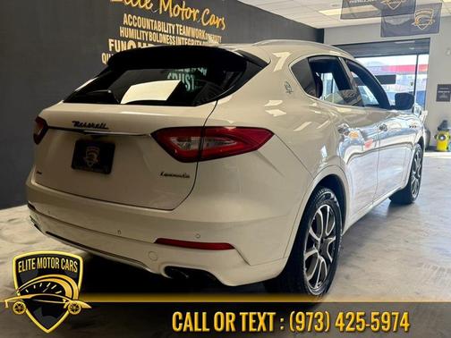 2017 Maserati Levante Base