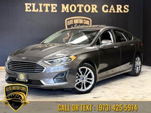 Iconic Silver Metallic 2020 Ford Fusion SEL