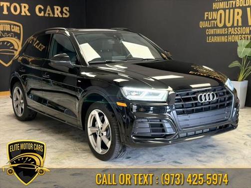 2020 Audi Q5 45 Titanium Premium