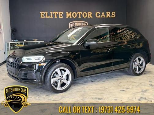 2020 Audi Q5 45 Titanium Premium