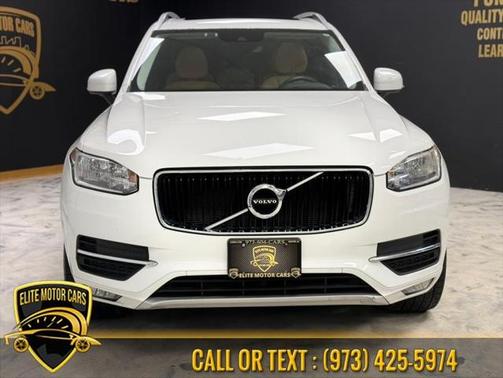 2016 Volvo XC90 T6 Momentum