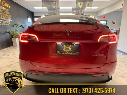 2021 Tesla Model Y Long Range Dual Motor All-Wheel Drive