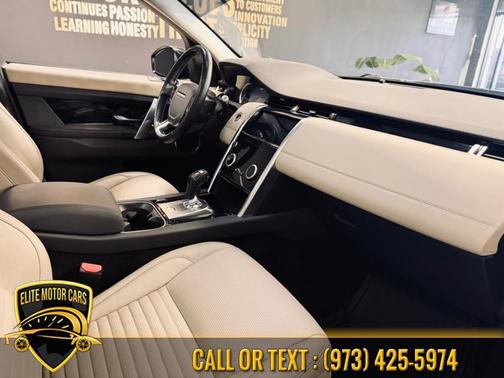 Narvik Black 2020 Land Rover Discovery Sport S