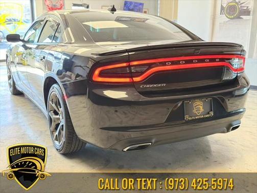 2015 Dodge Charger SXT
