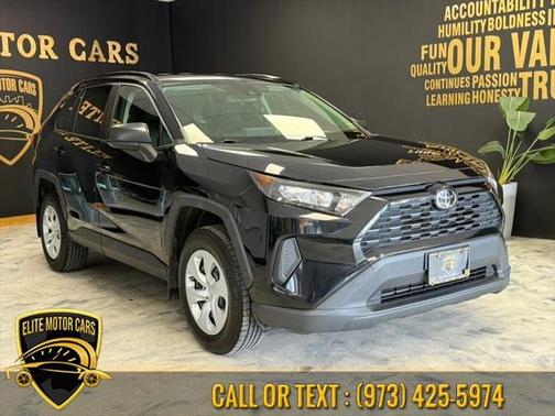 2019 Toyota RAV4 LE
