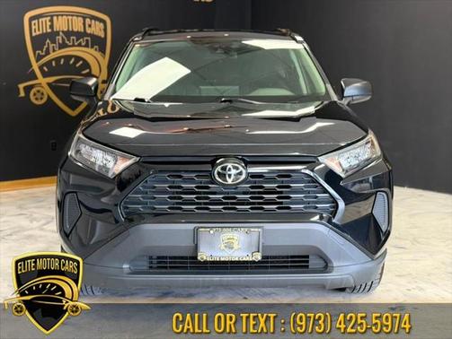 2019 Toyota RAV4 LE