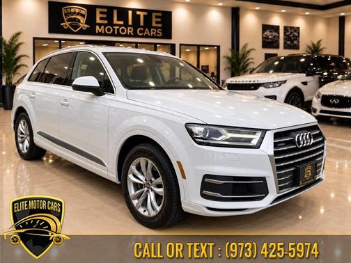 Glacier White Metallic 2019 Audi Q7 45 Premium