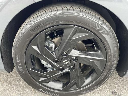 2026 Hyundai ELANTRA Sport