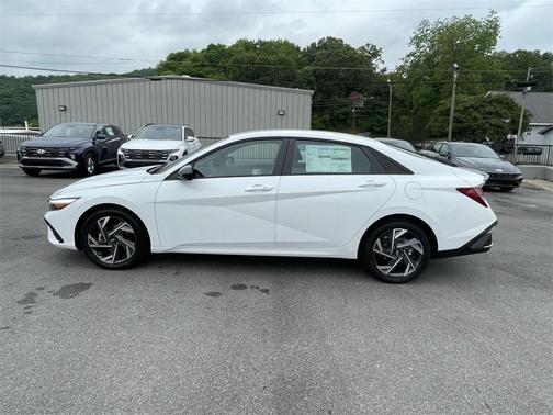 2025 Hyundai ELANTRA Sport
