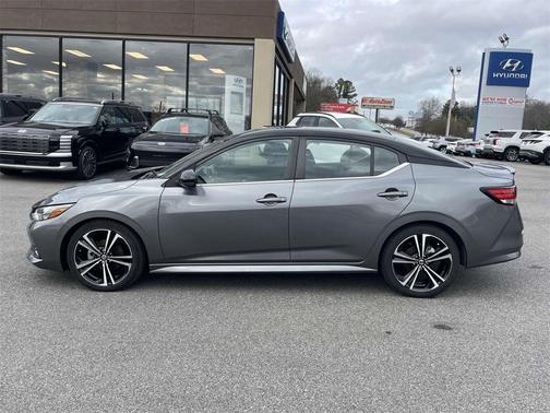 2021 Nissan Sentra SR