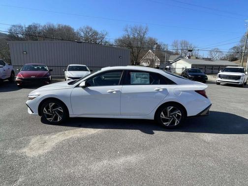 2026 Hyundai ELANTRA HEV Limited