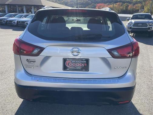 2017 Nissan Rogue Sport SV