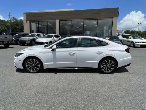 2023 Hyundai SONATA Limited