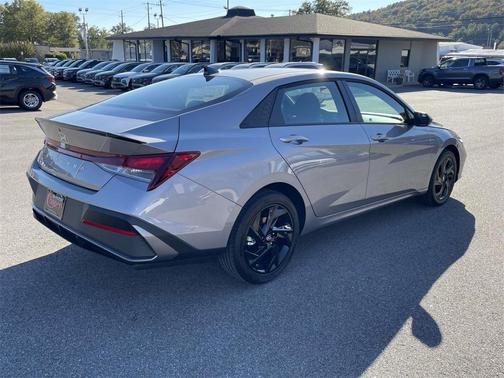 2026 Hyundai ELANTRA Sport