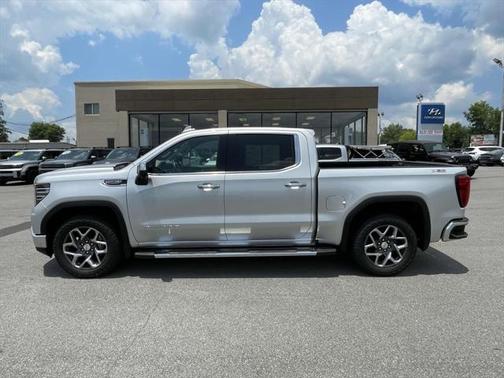 2022 GMC Sierra 1500 SLT