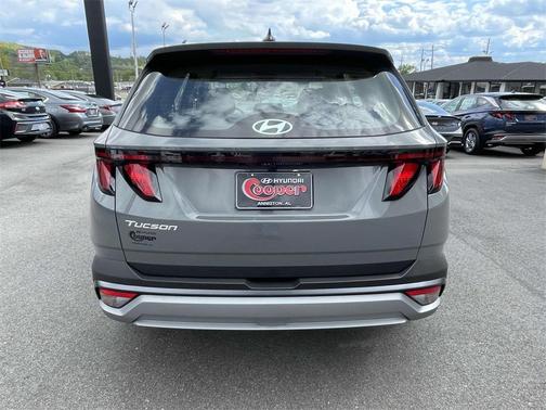 2025 Hyundai TUCSON SE