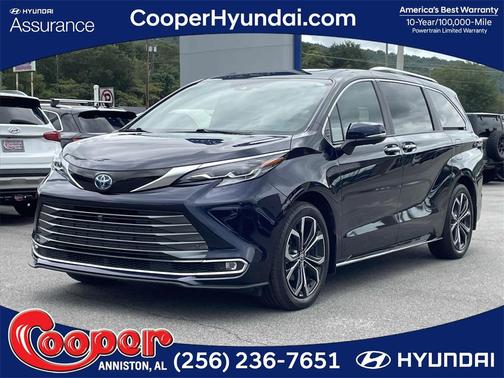 2025 Toyota Sienna Platinum 7 Passenger