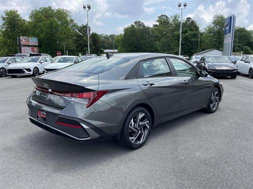 2025 Hyundai ELANTRA Sport