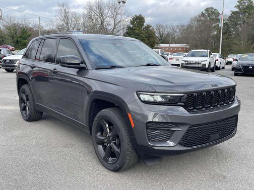 2022 Jeep Grand Cherokee Altitude
