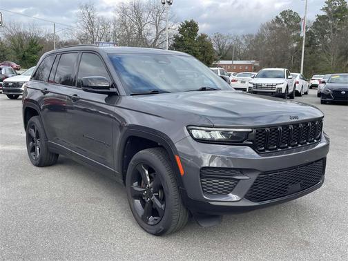 2022 Jeep Grand Cherokee Altitude