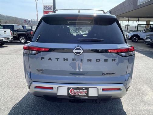 2024 Nissan Pathfinder Platinum FWD