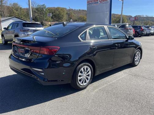2021 Kia Forte FE